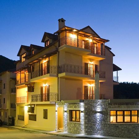 Kalavrita Krinides Apartment And Attics 외부 사진
