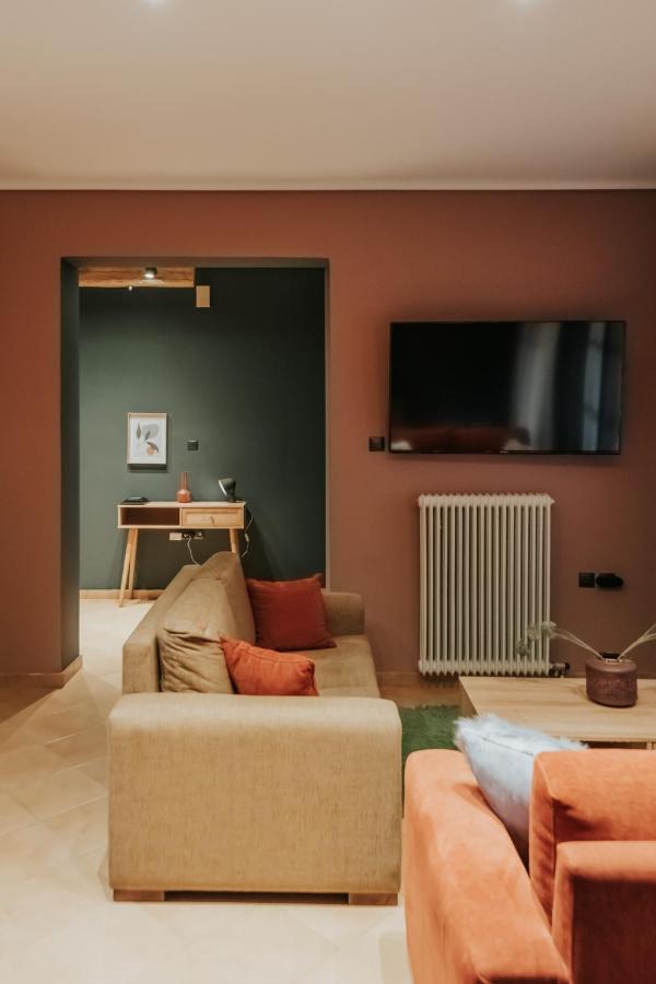 Kalavrita Krinides Apartment And Attics 외부 사진