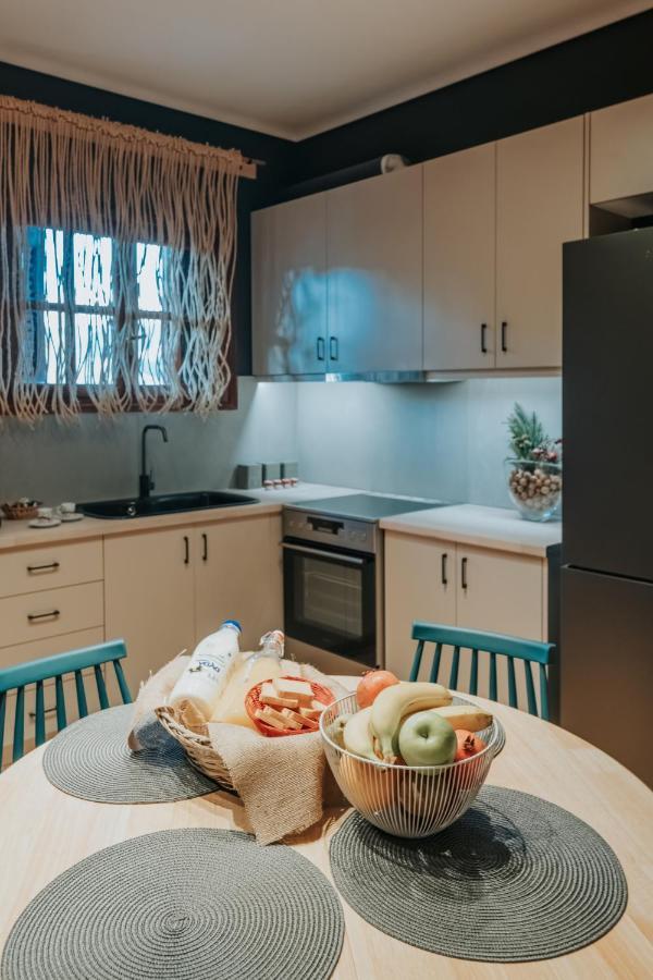 Kalavrita Krinides Apartment And Attics 외부 사진