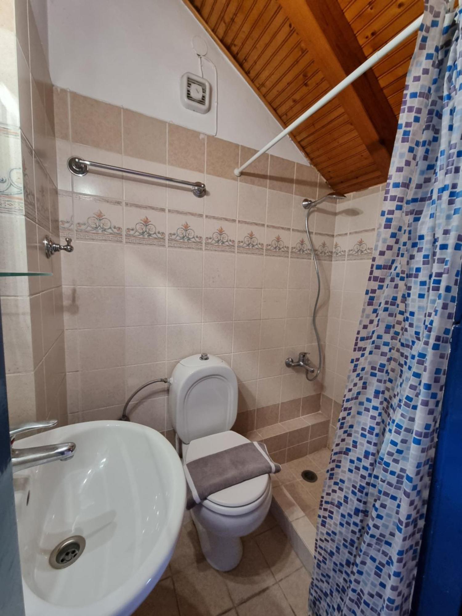 Kalavrita Krinides Apartment And Attics 외부 사진